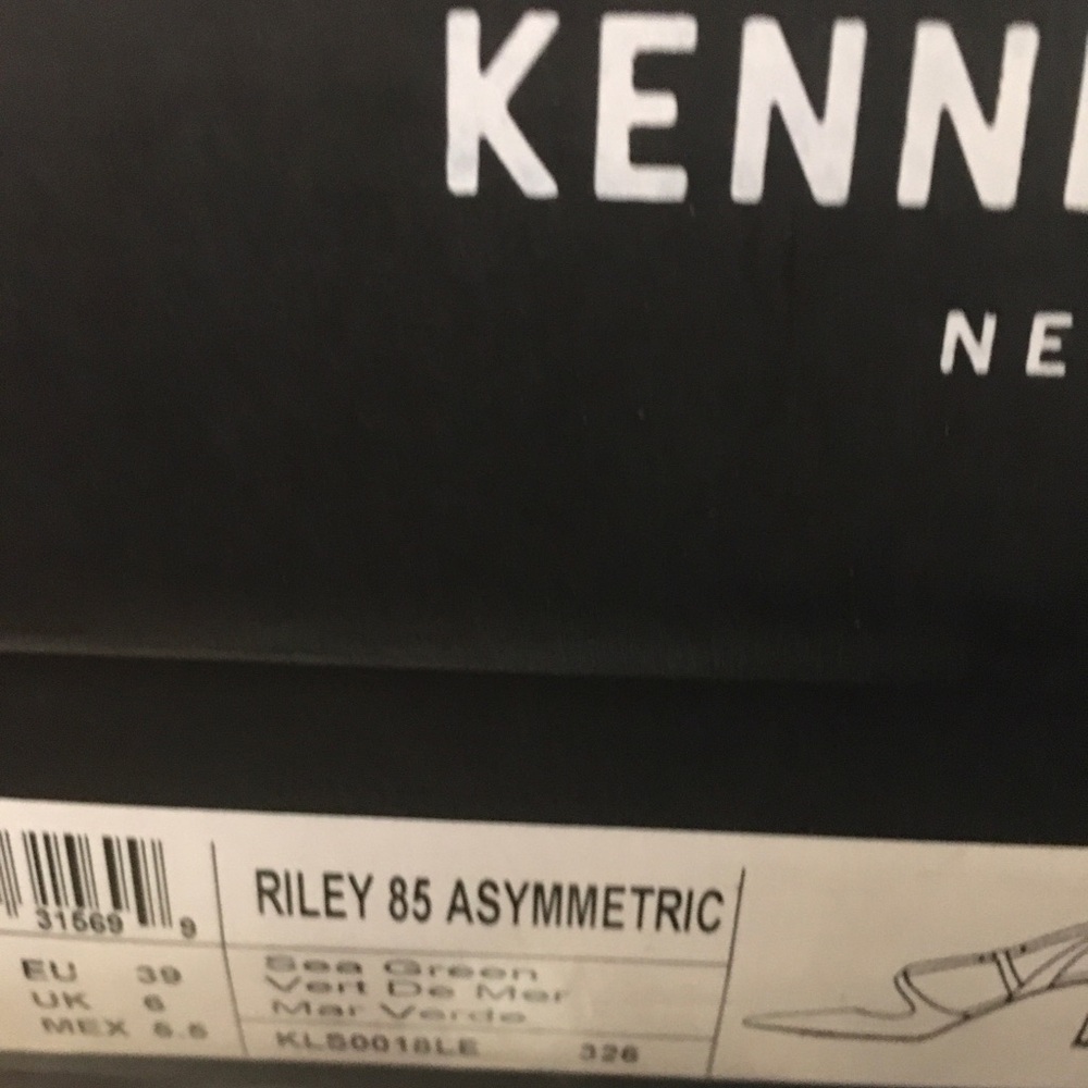 Kenneth Cole Riley Sea Green Pointed-Toe Strappy Pumps - Picture 5 of 5